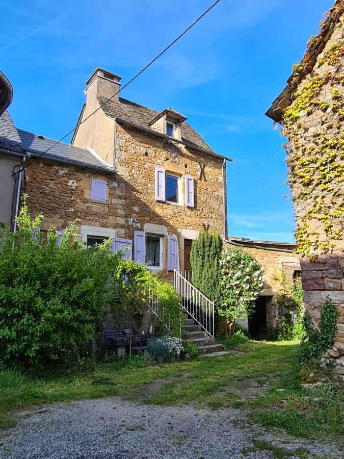 Ma Maison Charme Et Deco Atypique Sophieandco Bozouls Exterior foto